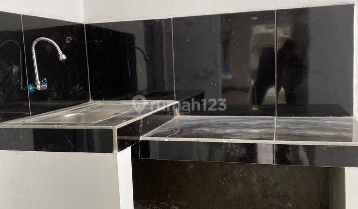 Rumah ready jalan lebar 3 mobil,400 meter jl woltermonginsidi 15