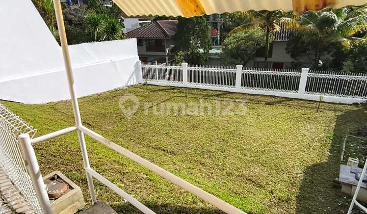 Disewkan Rumah di Sayap Setiabudi Dekat ke Rumah Mode. 2