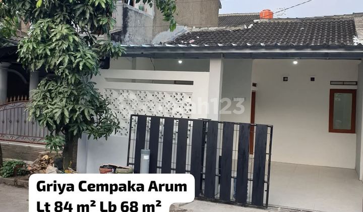 Dijual Rumah Siap Huni Di Komplek Grya Cempaka Arum Bandung Timur Dekat Summarecon. SHM