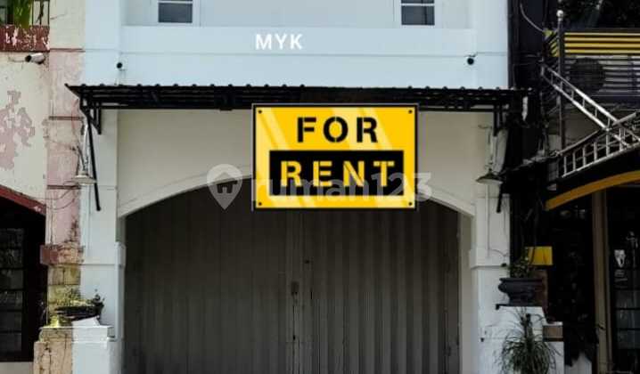 A5177 Ruko 2,5 Lantai Citraland Surabaya Barat, Parkir Luas