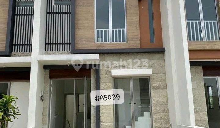 A5039 Rumah Baru 2 Lantai Greenland Menganti Gresik, Dkt Wiyung 1