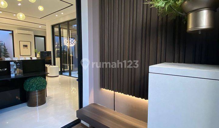 teras rumah mewah the greenlake citraland,