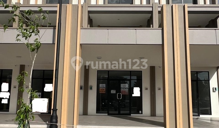 Ruko Il Lago, New, Ready to Use, Strategic Location, Near Banks, Hospital, Culinary Spots Ruko Il Lago, New, Ready to Use, Strategic Location, Near Banks, Hospital, Culinary Spots