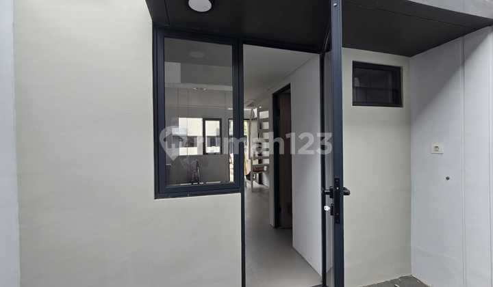 Cluster X Trail Park Serpong, Rumah Baru, Siap Huni, Cakep !! 2