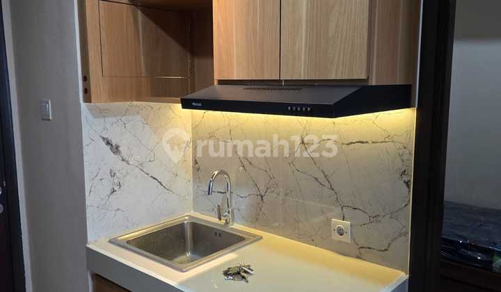 Chadstone Apartment 2 Bedroom Neatly Furnished Good