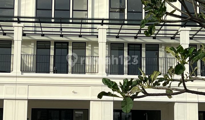 The Hudson ruko, new ready-to-use ruko, near culinary center. 2