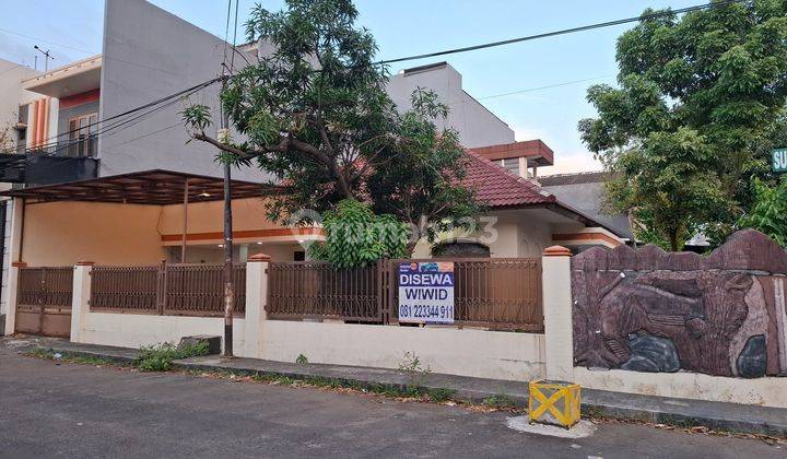 Sewa Rumah Sunter Hoek, Jalan Lebar 3 Mobil Dalam Kompleks 2