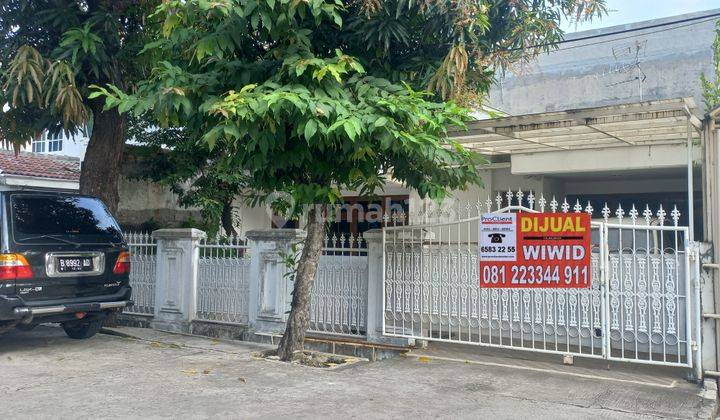 JUAL RUMAH STANDARD 2 LANTAI, JALAN 2 MOBIL DALAM KOMPLEKS 1