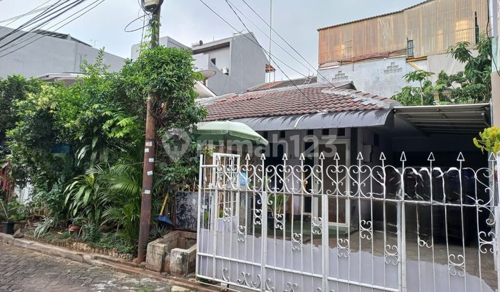 Rumah Standard Hitung Tanah di Sunter, Jalan 2 Mobil 1
