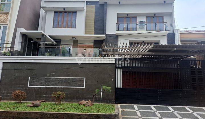 JUAL RUMAH MINIMALIS BAGUS, JALAN LEBAR 3 MOBIL. 1