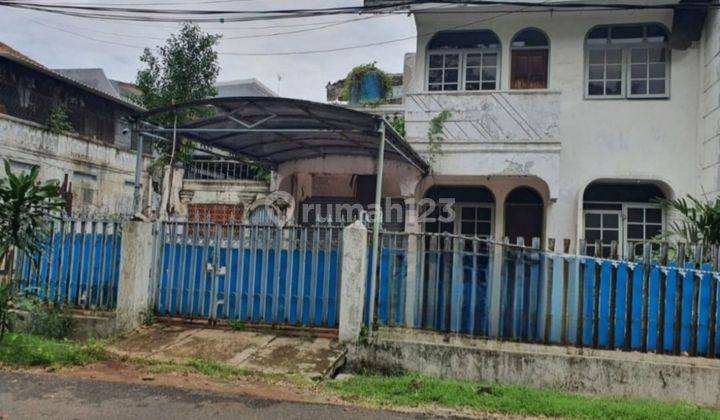 JUAL RUMAH HOEK HITUNG TANAH, JALAN LEBAR 3 MOBIL 1