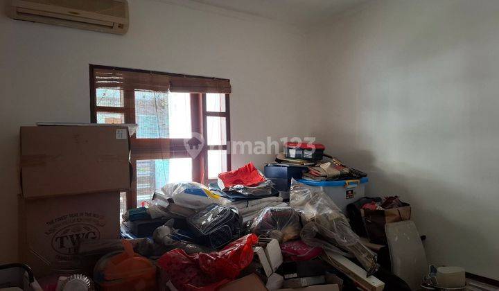 Rumah 2½ Lantai Bagus Siap Huni 2