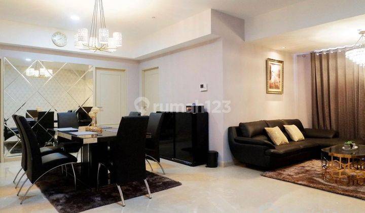 Full Furnished Mewah Apartment 3br The Peak Tunjungan Plaza  1