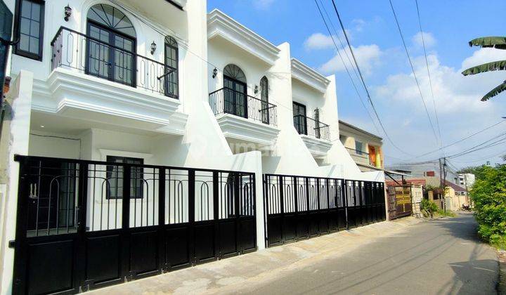 Rumah Baru Design Classic Modern Non komplek Di Cipinang Cempedak Jakarta Timur  1