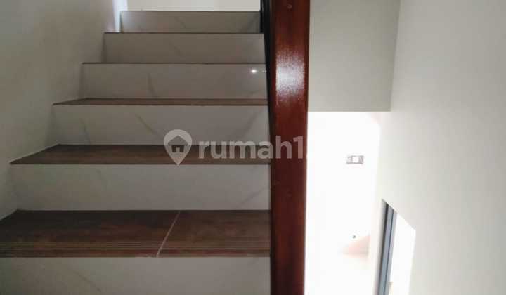 DIJUAL RUMAH BARU 2 LANTAI DESAIN SCANDINAVIAN  DI BAMBU APUS - JAKARTA TIMUR. 2