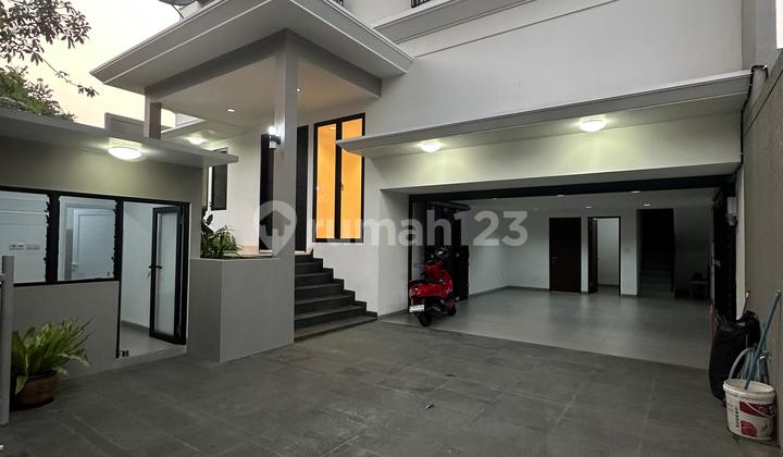 Turun Harga Dijual Rumah Baru di Cilandak Jakarta Selatan 1