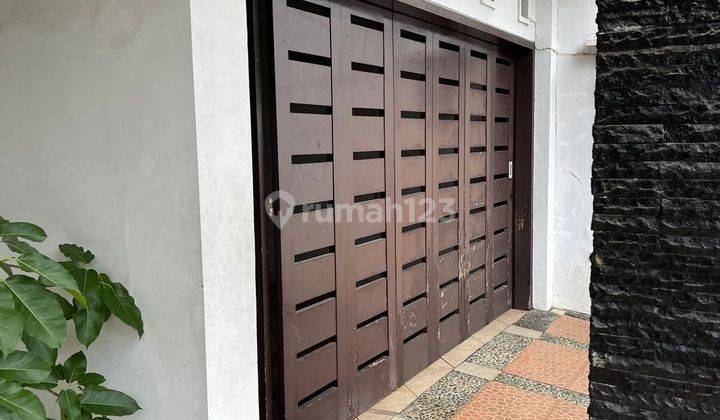 Rumah 2 Lantai Bagus Unfurnished Sertifikat Hak Milik di Sumur Batu Jakarta Pusat, Jakarta Pusat 4