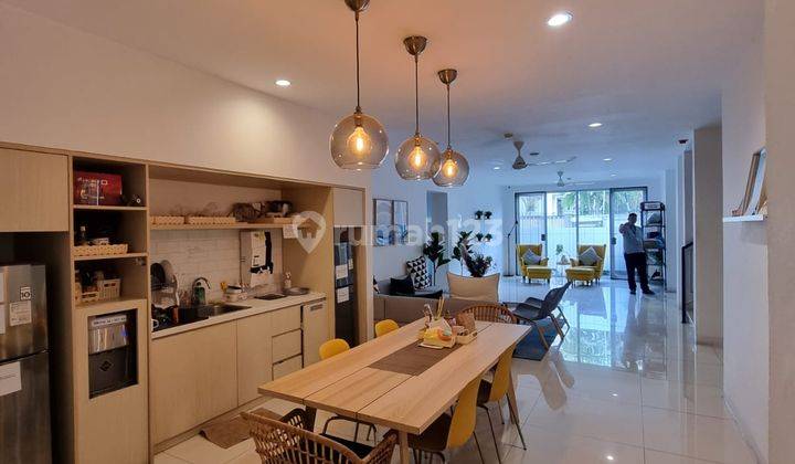 Dijual Cepat Kost Exlusive Aktif 44 Kamar Di Lokasi Strategis Mampang Jakarta Selatan.  14