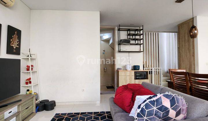 Rumah Modern Tropis Semi Furnished Di Setu Cipayung Jakarta Timur 4