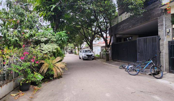 Turun Harga Rumah Cantik Fully Furnished Dengan Rooftop Di Halim Jakarta Timur 2