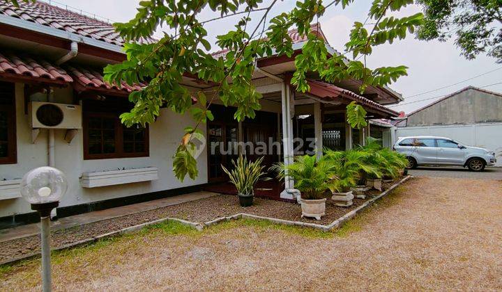 Dijual Rumah Lama Hitung Tanah Lokasi Strategis Jalan Lebar Di Jatiwaringin Pondok Gede 1