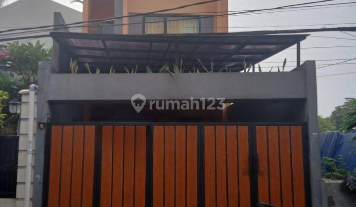 Dijual Rumah Secondary Type Scandinavian Di Utan Kayu Matraman Jakarta Timur 1