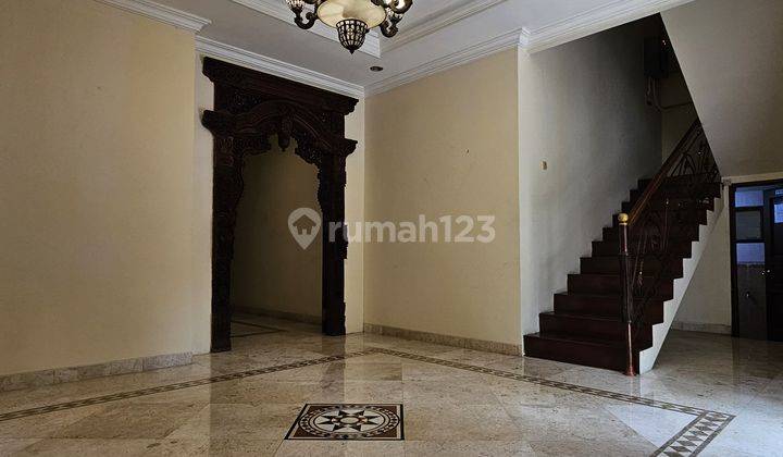 DIJUAL RUMAH TERAWAT SIAP HUNI COCOK UNTUK HUNIAN ATAU KANTOR KEBAYORAN BARU JAKARTA SELATAN 2