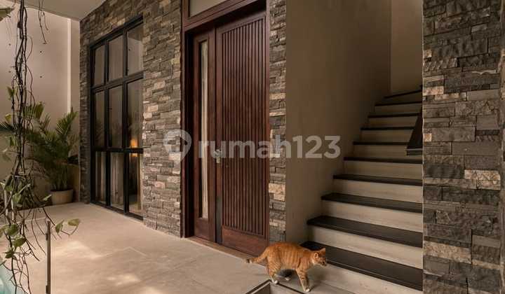 For Sale : Rumah Airbnb Bergaya Tropical Pejaten Barat Jakarta Selatan 2