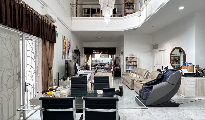 For Sale, Pondok Indah House, Hook Position, Attractive Price 2