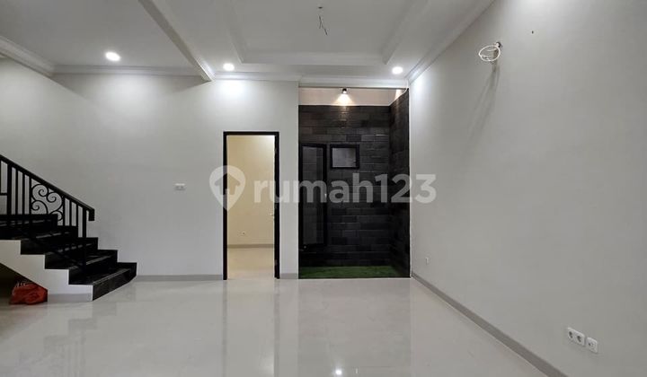 Rumah Baru Classic Modern Non Komplek Di Duren Sawit Jakarta Timur  2