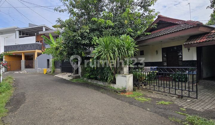 TURUN HARGA Rumah Lama Hitung Tanah Dalam Komplek Area Cipinang Jakarta Timur 