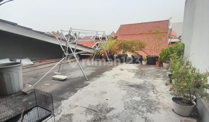For Sale, Well-Maintained Secondary House in a Complex in Jatiwaringin, Pondok Gede, Bekasi 2