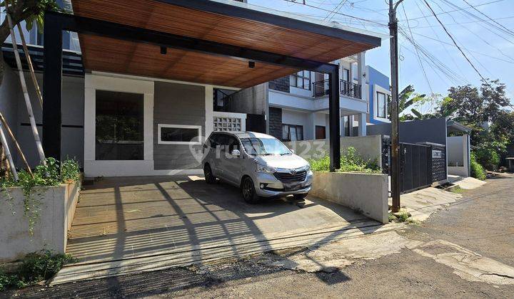 Turun Harga Dijual Rumah Konsep Modern Scandinavian Dalam Cluster Di Pondok Bambu Jakarta Timur  2