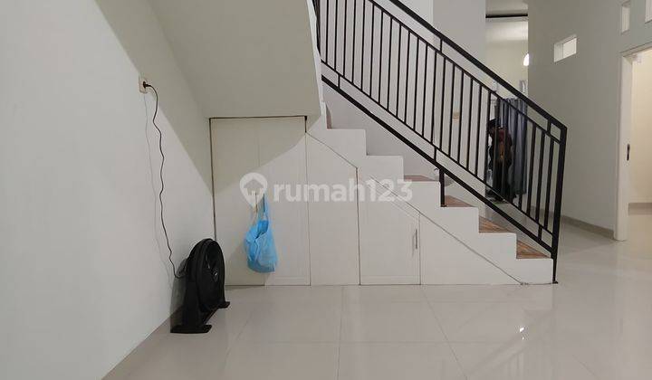 Dijual Rumah Secondary Bagus Dalam Cluster di Kalisari Jakarta Timur. 2