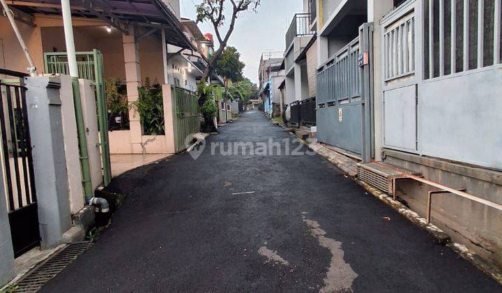 Dijual Rumah Besar Samping Taman Kota Di Ceger Cipayung Jakarta Timur  2