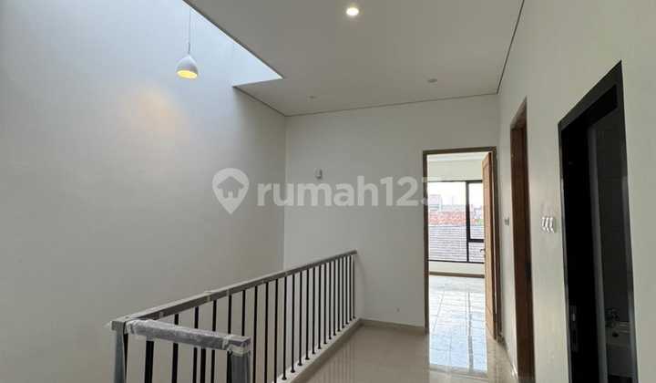 New Luxury Modern Minimalist House in Rawamangun Complex, East Jakarta 2
