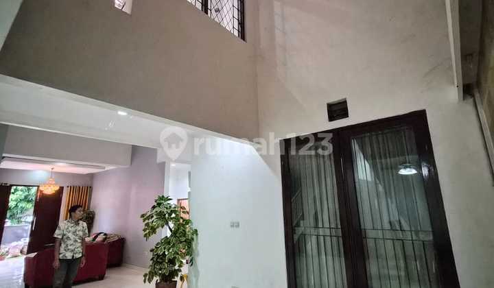 Dijual Rumah Second Dalam Komplek Asri Jalan Lebar di Jatiwaringin Bekasi. 2