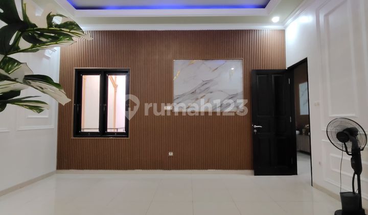 TURUN HARGA RUMAH  SECOND DALAM KOMPLEK DI DUREN SAWIT JAKARTA TIMUR 2