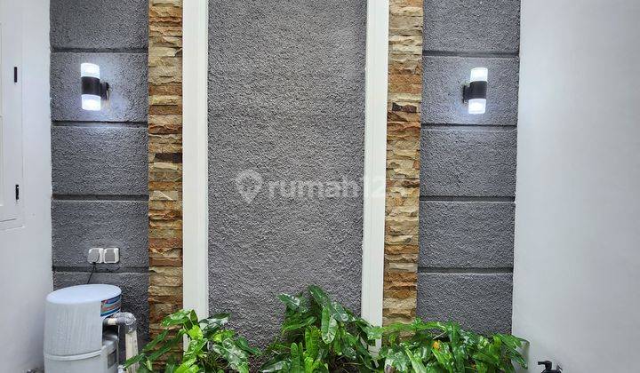 Dijual Rumah Baru Design Classic Modern Dalam Komplek Di Duren Sawit Jakarta Timur  2