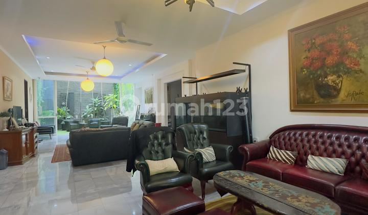 FOR SALE SECOND HAND HOUSE IN SENOPATI, KEBAYORAN BARU, SOUTH JAKARTA 2