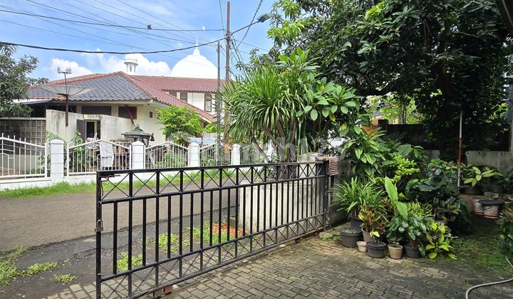 TURUN HARGA Rumah Lama Hitung Tanah Dalam Komplek Area Cipinang Jakarta Timur  2