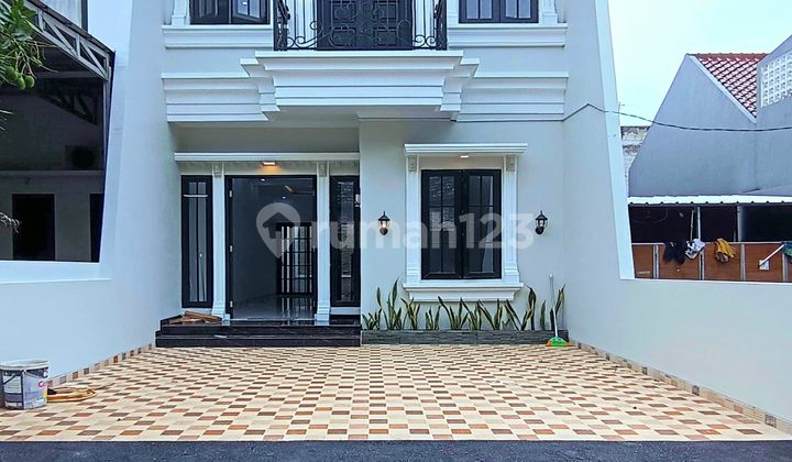 Rumah Baru Design Classic Mewah Di Pinang Ranti Jakarta Timur 
