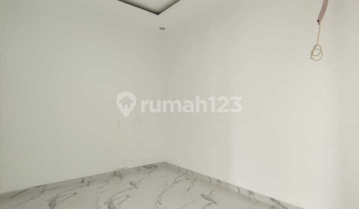 Dijual Rumah Baru Lokasi Strategis Siap Huni di Matraman Utan Kayu Jakarta Timur 2