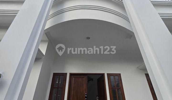 Rumah Baru Design Classic Modern Dalam Komplek Di Duren Sawit Jakarta Timur  2