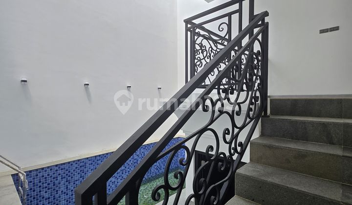 TURUN HARGA Rumah Baru American Classic with private pool Jagakarsa Jakarta Selatan 2