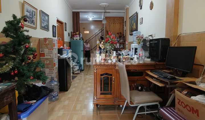 Rumah Second 2,5 Lantai Dalam Komplek Di Duren sawit Jakarta Timur 2