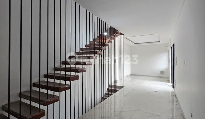 Jual Rumah Baru Design Modern Dalam Cluster di Jagakarsa Jakarta Selatan 2