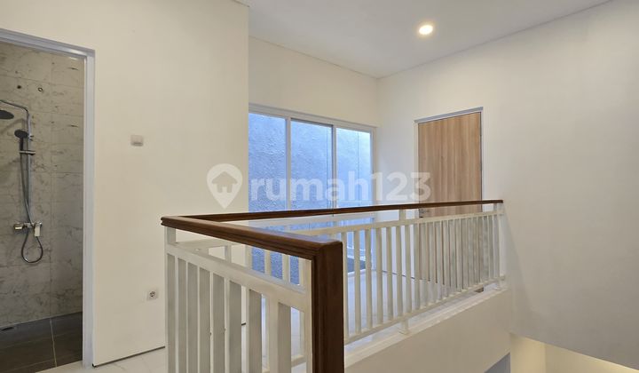 Rumah Modern Dalam Komplek di Pondok Kelapa Jakarta Timur 2