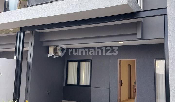 Rumah Cantik dan Modern di area Jagakarsa, Jakarta Selatan