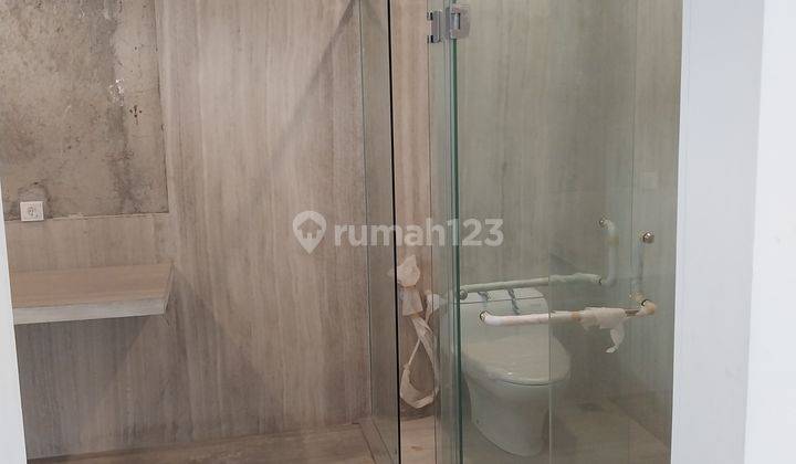 Rumah Renovasi 2 Lantai Modern Glass di Kuningan Guntur Setia Budi 2